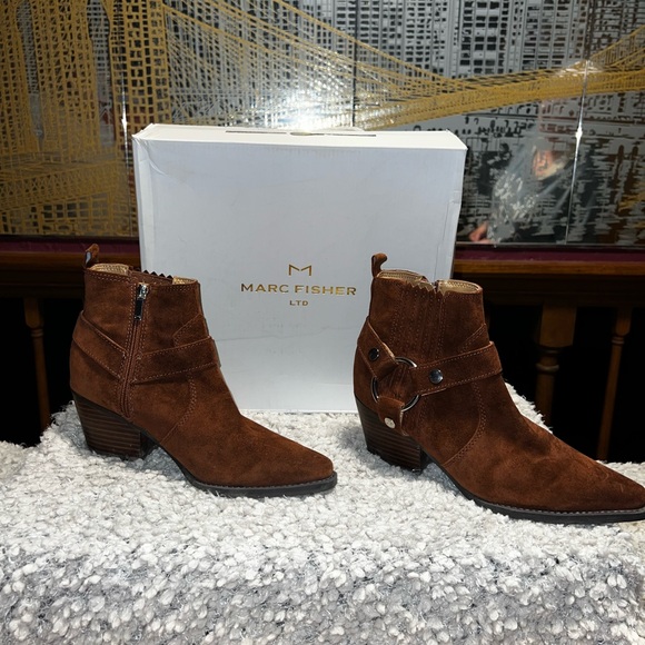 Marc Fisher LTD Bootie worn once for a boutique shoot - Picture 7 of 10